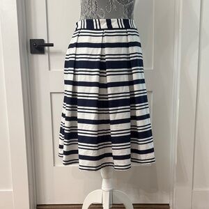 Forever 21 Navy and White A-Line Skirt
